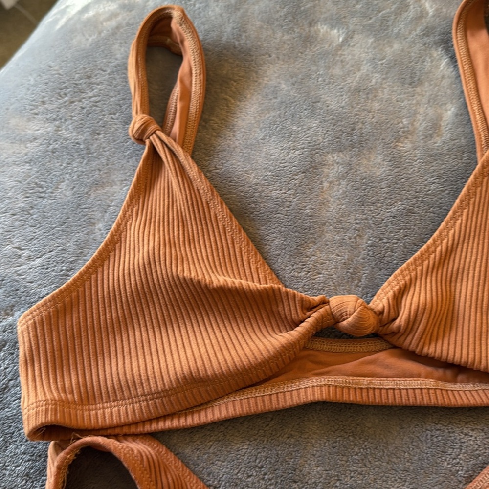 Minimale Animale Ribbed Rust Bikini Set - Picture 2 of 14